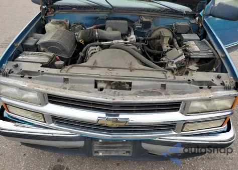 1998 Chevrolet Gmt-400 C1500 from USA, damaged, VIN 1GCEC14W8WZ210559